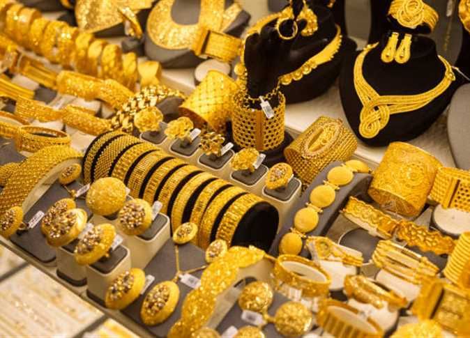 سعر الذهب اليوم عيار 21 و 24 بالمصنعية